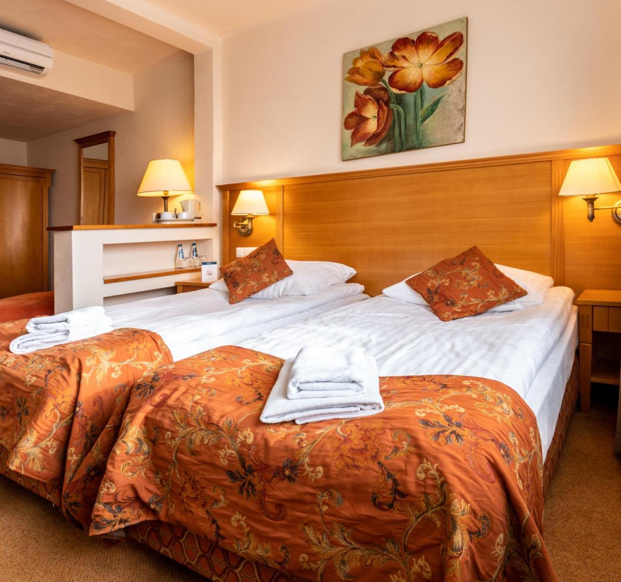 Eco Active Resort Pieniny チョルシュティン エクステリア 写真