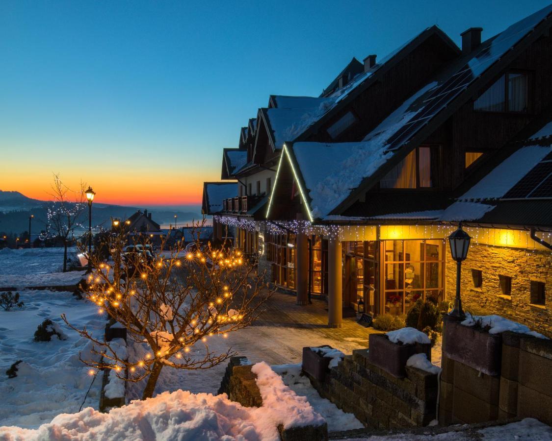 Eco Active Resort Pieniny チョルシュティン エクステリア 写真